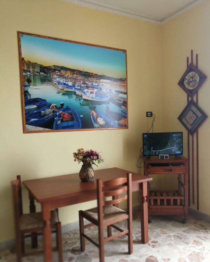 Vigata House Apartment Porto Empedocle Bagian luar foto